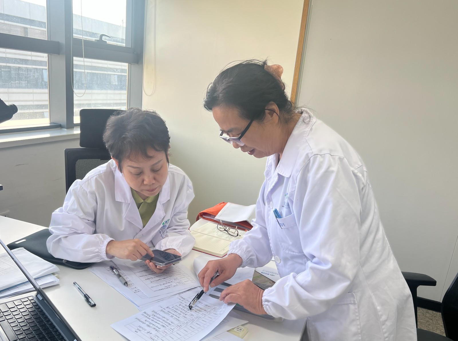 1701656075858350.jpg 实验室现场检查3.jpg